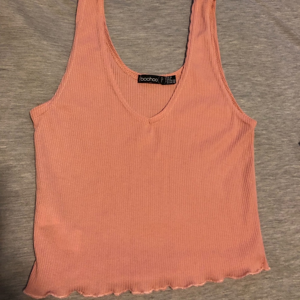 Cute pink cropped tank top